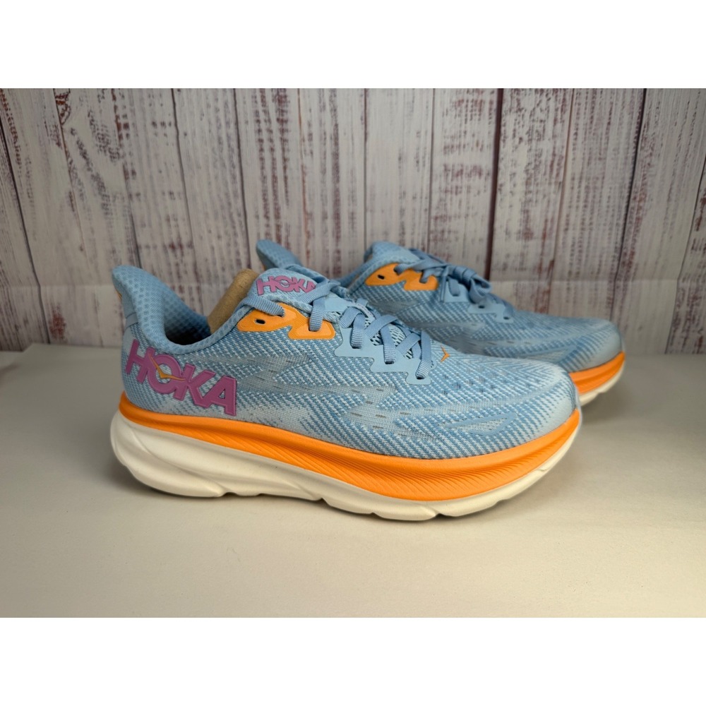 Hoka One One Clifton 9 Women's Running Shoes-Airy Blue/Ice Water- US 7.5B EUC